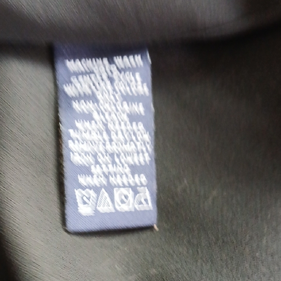 Jones Wear Black and‎ White Swirl A-Line Skirt Sz 10 - Picture 8 of 9